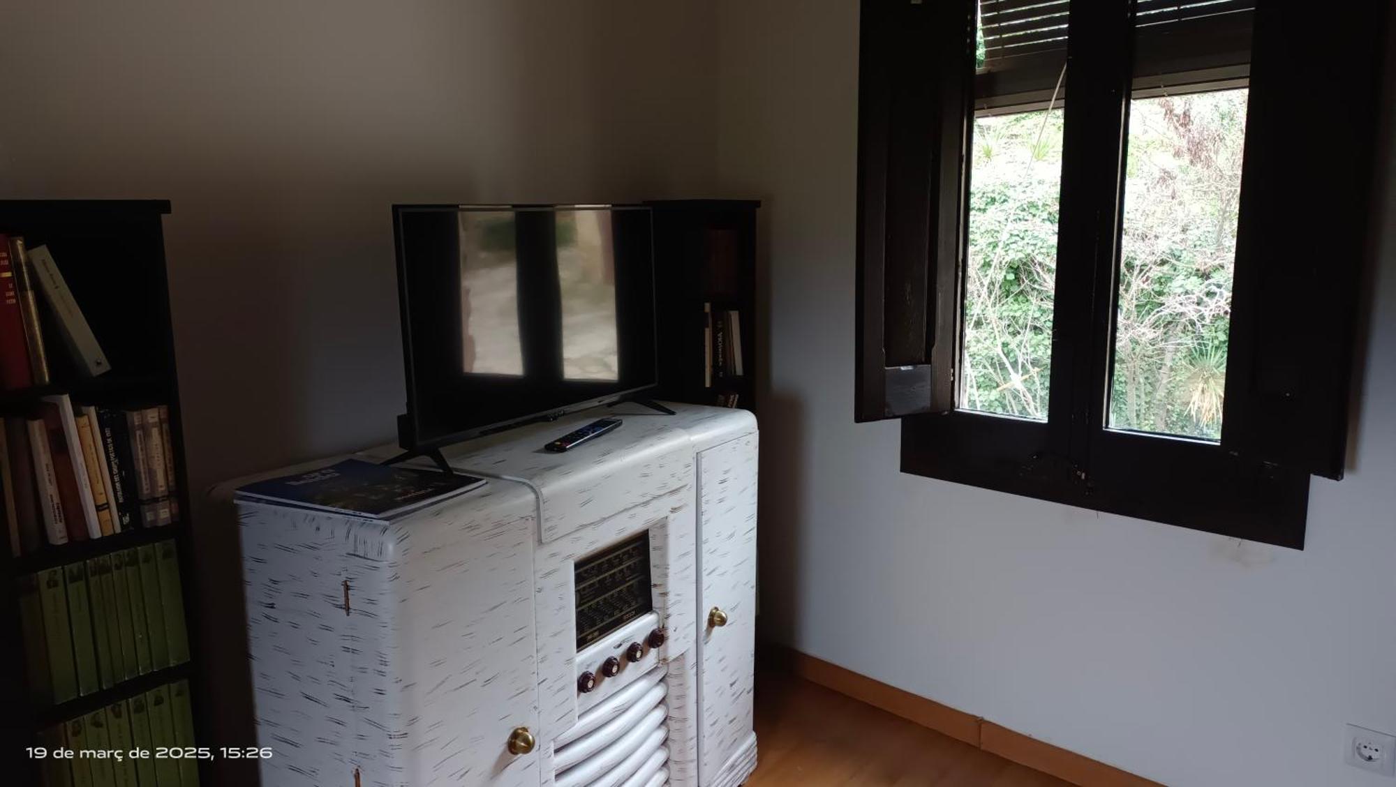 Habitaciones Con Encanto - Cal Alejandro Montsonis ภายนอก รูปภาพ