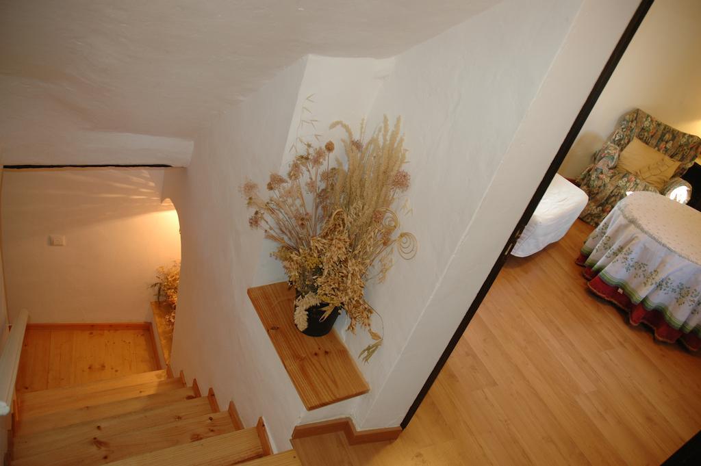 Habitaciones Con Encanto - Cal Alejandro Montsonis ภายนอก รูปภาพ