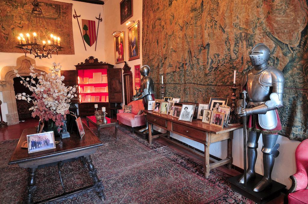 Habitaciones Con Encanto - Cal Alejandro Montsonis ภายนอก รูปภาพ